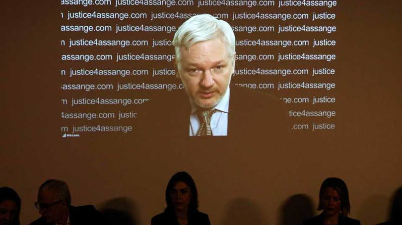 Julian Assange: Grã-Bretanha e Suécia negam que Assange esteja sendo privado de liberdade