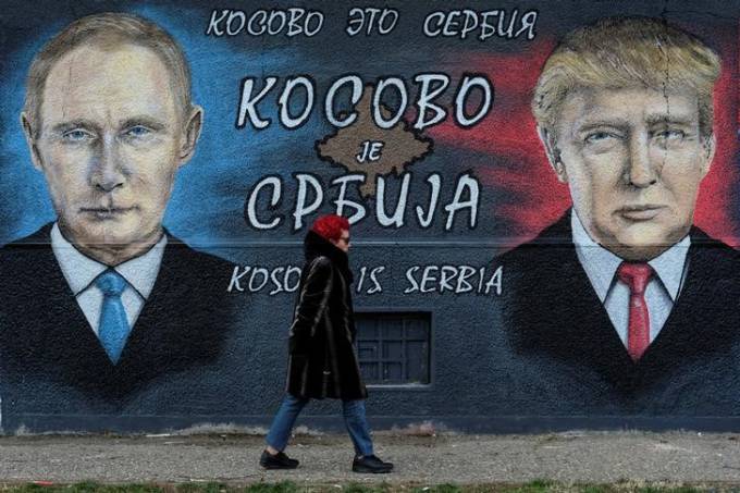 Questionado sobre os supostos vínculos de Putin com a morte de jornalistas e dissidentes, Trump convidou os americanos a um exame de consciência