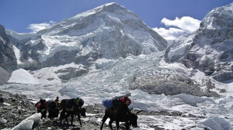 Acampamento no Himalaia: o clima imprevisível continua sendo um desafio, embora a temporada deste ano ainda não tenha testemunhado nenhum incidente