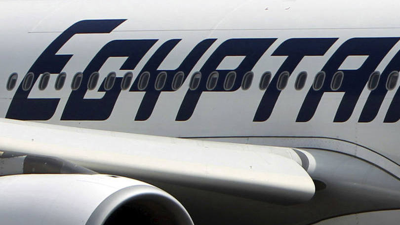 Egyptair: o ministro da Aviação do Egito disse que era mais provável que a queda tivesse sido provocada por ataque terrorista do que por falhas