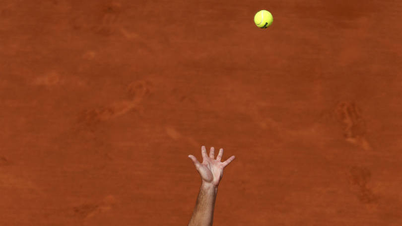 França

Imagem registrada no momento em que o tenista francês Richard Gasquet se preparava para sacar. A partida, que foi vencida pelo francês, era do tradicional torneio de tênis Roland Garros e foi contra o americano Bjorn Fratangelo.