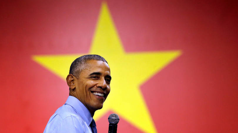 Vietnã

O presidente Barack Obama é fotografado durante evento em Ho Chi Minh, Vietnã, onde anunciou a suspensão de embargos para a venda de armas ao país, um dos resquícios do conflito entre os países. Em discurso, pediu que as liberdades individuais fossem respeitadas. 