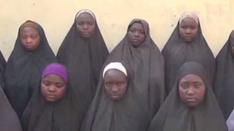Meninas sequestradas pelo Boko Haram: vídeo obtido pela rede CNN mostra as jovens vivas e teria sido gravado em dezembro de 2015
