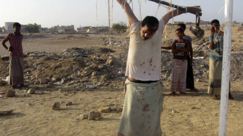 8. Iêmen

O Iêmen é um dos estados mais pobres do Oriente Médio, com 45% da população abaixo da linha da pobreza. A Al Qaeda monta base no país, deixando a região ainda mais instável.

Piores pontos: pobreza, presença de facções, revoltas