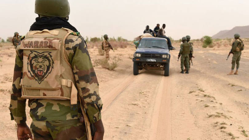 Mali: o estado de emergência tinha estado vigente em todo o país durante três meses, e foi encerrado em 15 de julho