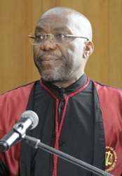 Associação dos Juízes de Angola repudia campanha de notícias “plantadas” sobre Magistrados Judiciais