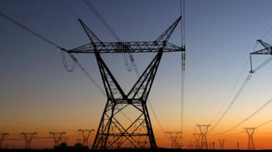 Angola: grupos organizados sabotam torres de transporte de electricidade para Luanda
