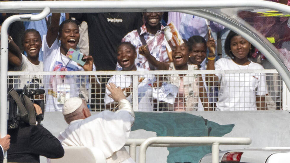 Papa Francisco ao contacto da população da República Democrática do Congo