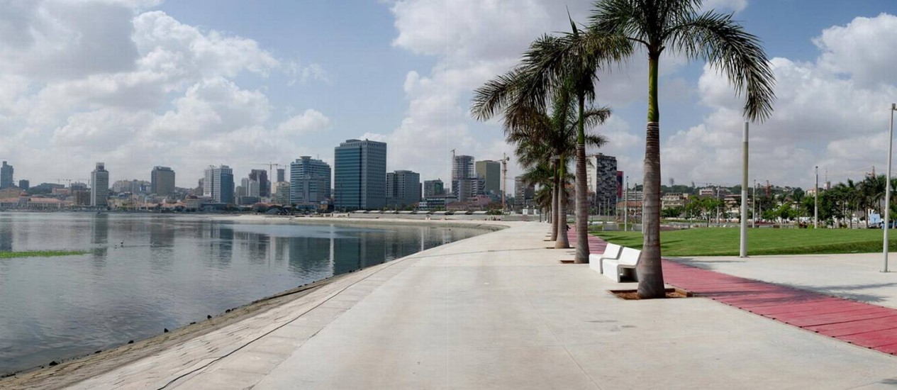 Baía de Luanda, na capital de Angola 