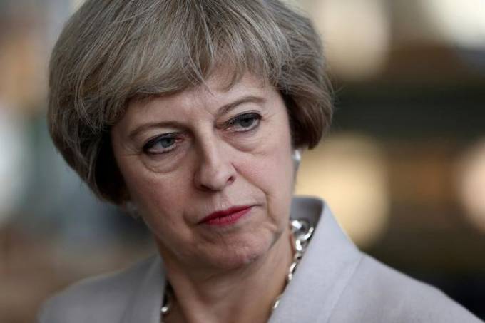 Premiê britânica Theresa May convocou uma eleição antecipada na esperança de fortalecer sua maioria parlamentar antes do início das negociações do Brexit