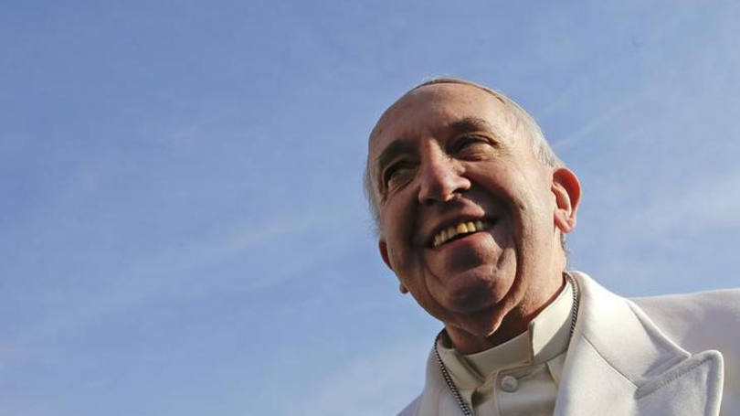 Papa Francisco: "o que significa evangelizar os pobres? Significa aproximar-se deles, servi-los, libertá-los˜