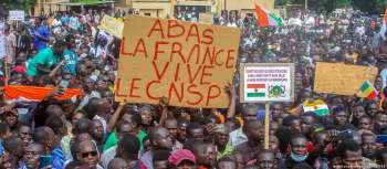 Níger: Junta militar acusa França de libertar terroristas