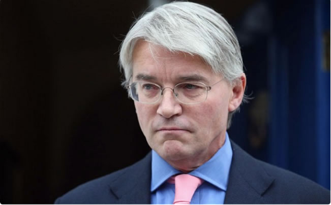 O Ministro britânico para o Desenvolvimento Internacional, Andrew Mitchell