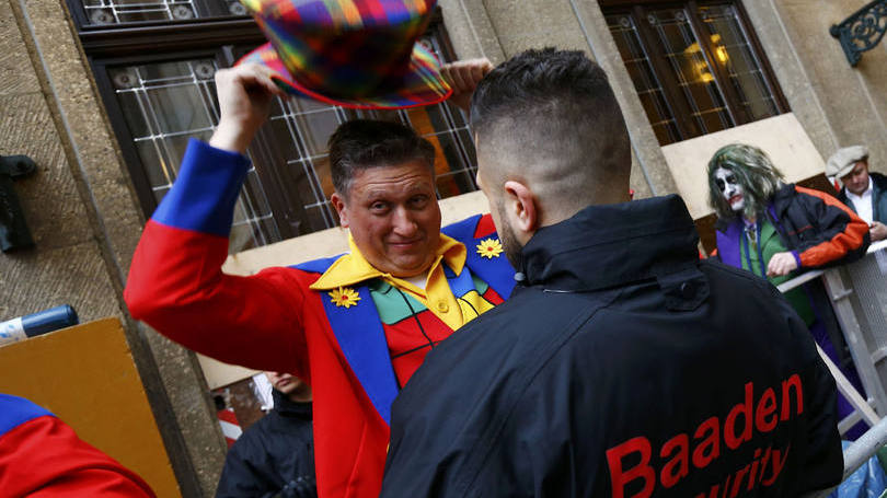 Carnaval: a polícia mobilizou 2.500 policiais em Colônia para o carnaval, três vezes mais que no ano passado