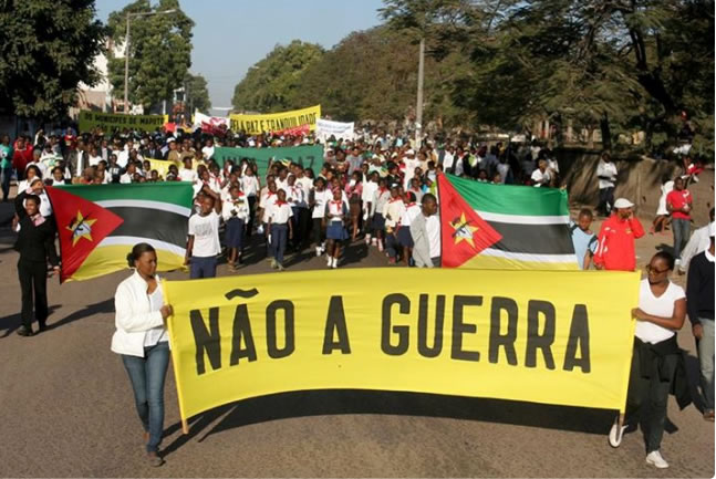  O Delegado provincial do Conselho Cristão de Moçambique, em Tete, Tiago Vila Cruz, disse que as armas não devem ser usadas como recurso para a imposição da vontade política.