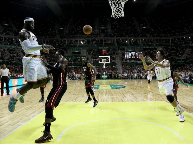 Brasileiro corre o risco de deixar a NBA devido ao salário alto e falta de times interessados