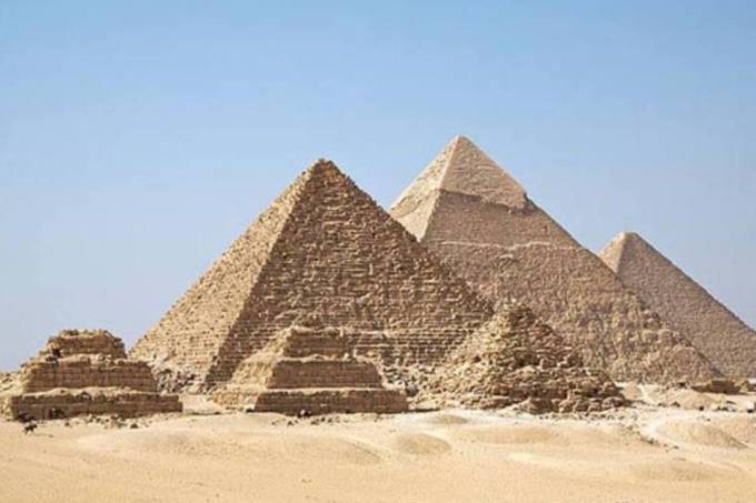 Pirâmides: segundo o arqueólogo Zahi Hawas, ex-ministro de Antiguidades, o Egito possui 123 pirâmides 