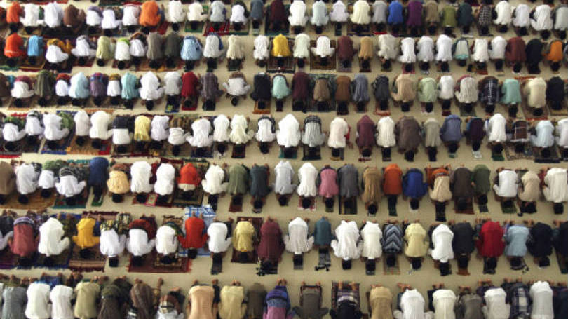 slamismo: algumas mulheres dizem que essas imposições de separação afetam sua experiência de louvor