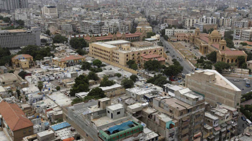 Paquistão: a maioria das mortes ocorreu pela queda de telhados, deslizamentos de terra e enchentes