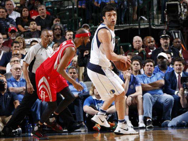 Dallas Mavericks venceu o Houston Rockets por 88 a 86 e se aproximou da classificação