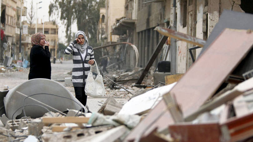 Síria: a intensificação dos combates em Azaz provocou a fuga de mais de 35 mil pessoas que estavam em campos de deslocados