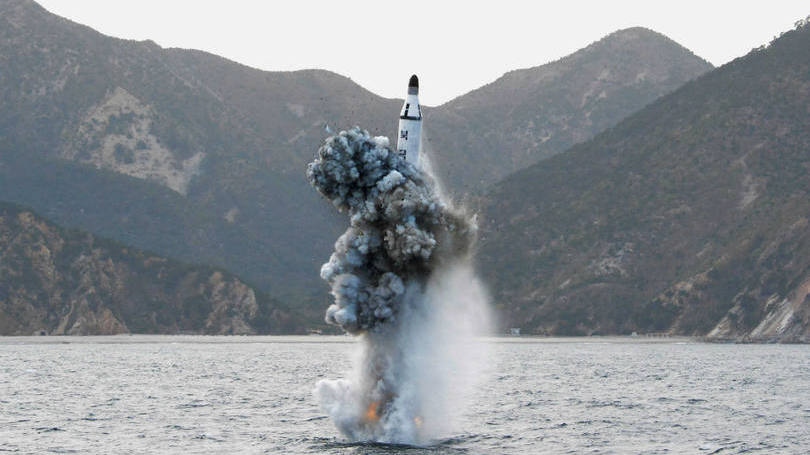Teste de míssil na Coreia do Norte: plataformas de lançamento múltiplos de foguetes têm um alcance estimado de 40 quilômetros