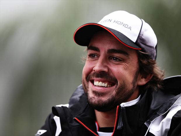 Fernando Alonso realizou seus primeiros pontos na Fórmula Um após 10 meses