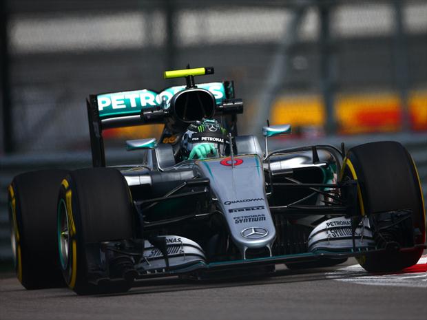 Nico Rosberg dividiu a primeira fila com seu companheiro de escuderia, o britânico Lewis Hamilton