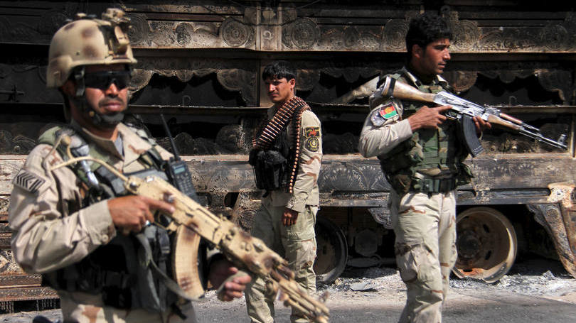 Forças afegãs: Aziz afirmou que, dada a recusa dos insurgentes a dialogar, o governo afegão recorre a "outras soluções"