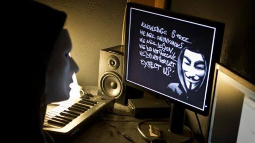 Anonymous: o ataque contra o Banco da Grécia deixou fora de serviço durante pelo menos seis horas o site da entidade sem que os sistemas informáticos fossem afetados
