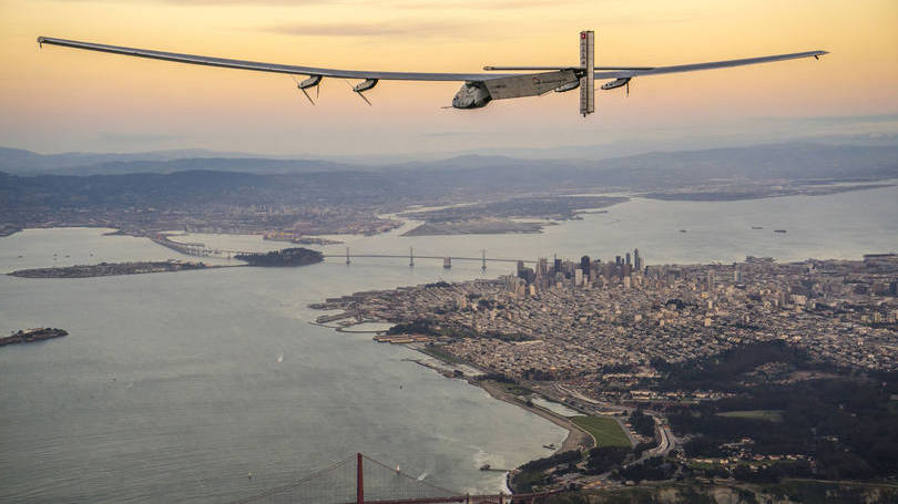 Solar Impulse 2: as baterias do Solar Impulse 2 (SI2) são carregadas por mais de 17 mil células fotovoltaicas instaladas em suas asas
