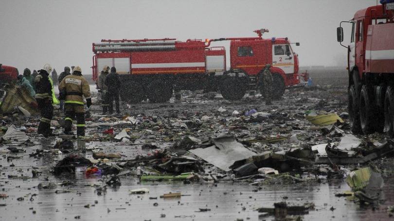 Destroços do acidente com o avião Rostov-on-Don, no sul da Rússia, no dia 19 de março de 2016
