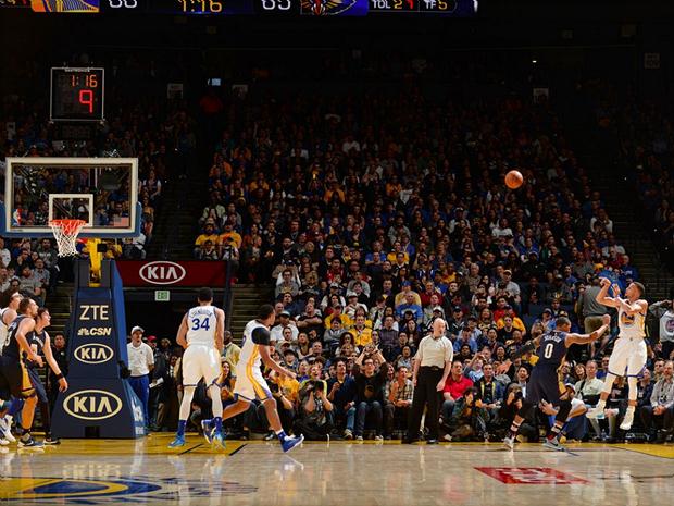Stephen Curry foi a atração na vitória por 125 a 107 do Golden State sobre o New Orleans