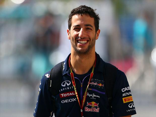 Depois de um 2015 'mediano', o piloto australiano afirmou que, em algumas corridas, a escuderia poderá brigar com Ferrari e Mercedes