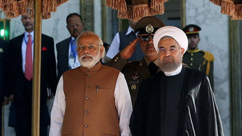 Hassan Rouhani e Narendra Modi: "Hoje é um dia histórico no desenvolvimento das relações entre os três países"