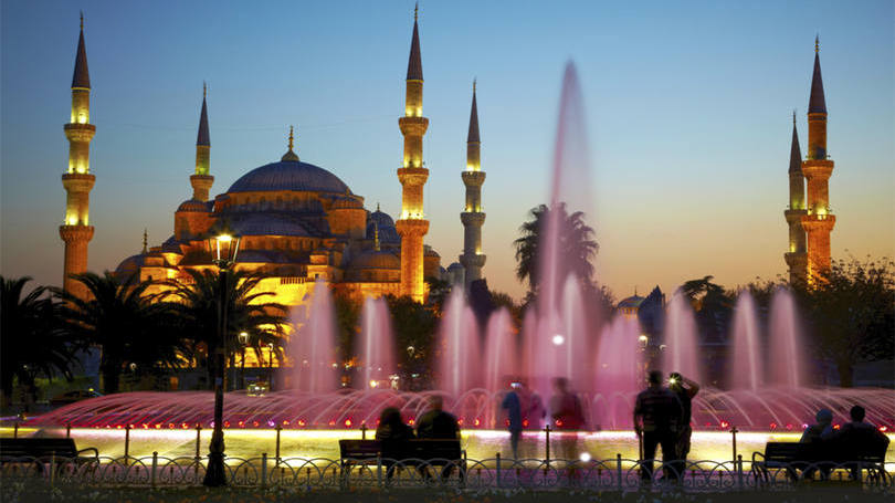 Mesquita Azul, em Istambul, na Turquia: estudo mostra que a maioria das pessoas no país crê que as leis podem se basear no Alcorão, mas não seguir seus ensinamentos ao pé da letra