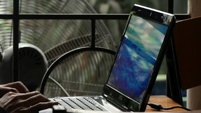 Pessoa usa computador: Vladamir Kats, 44, foi condenado pela juíza Denise Cote, em Manhattan