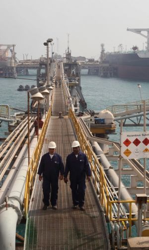 Em Abril, as importações chinesas de crude atingiram o segundo nível mais alto do ano corrente