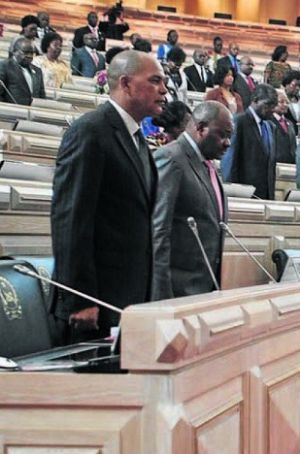 O deputado Leonel Gomes fez saber que não está em questão qualquer discussão sobre as eventuais competências