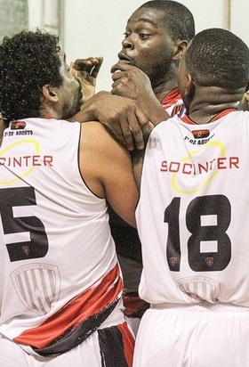 Em vantagem de 3-1 na série de sete partidas, os “militares” cedo demonstraram atitude vencedora