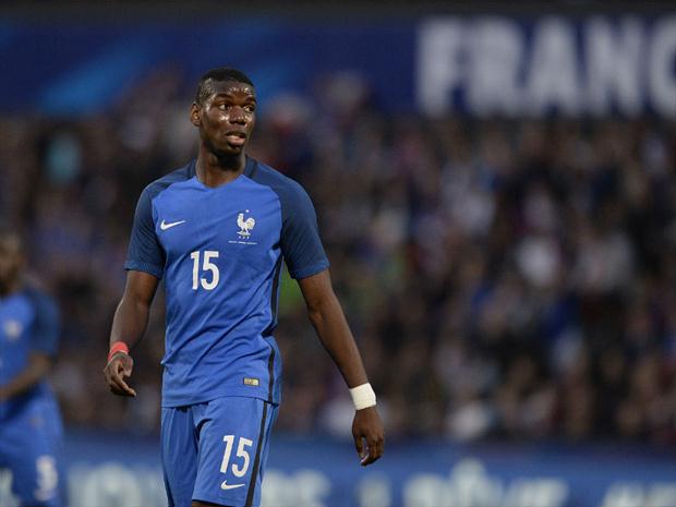 Pogba ficou no banco da seleção francesa por questão tática, justificou Deschamps