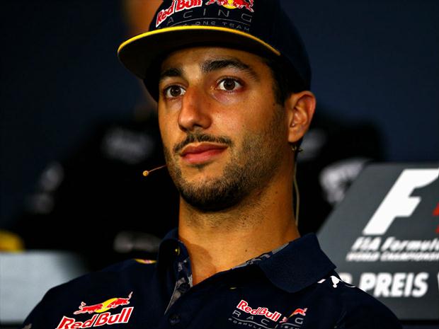 Daniel Ricciardo seguirá na Red Bull por mais dois anos