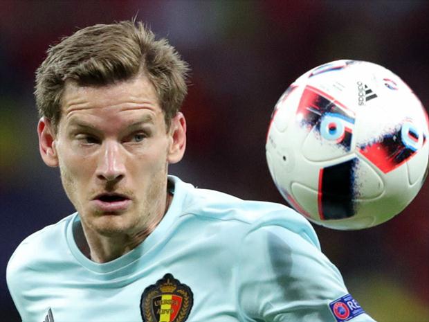 Defensor vinha sendo utilizado na equipe como lateral, e agora deverá ficar longo tempo afastado dos gramados 