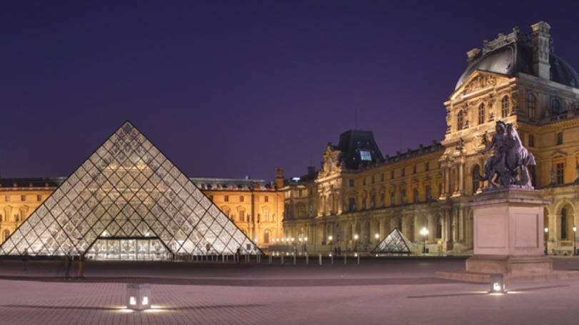 Museu do Louvre: as inundações obrigaram milhares de pessoas a deixar suas casas, e dezenas de escolas fecharam no sul parisiense
