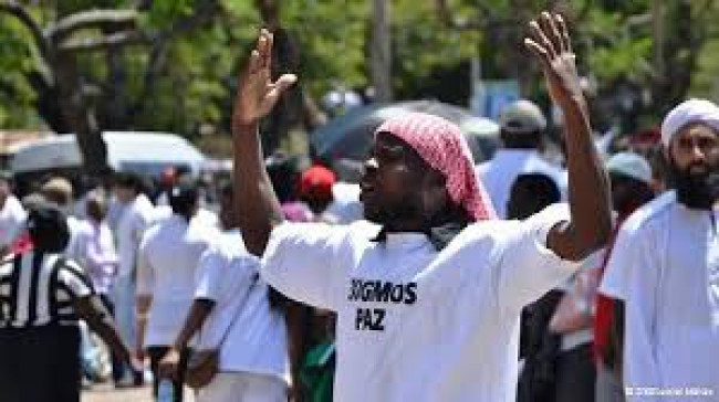MUEDA: CRENTES MUÇULMANOS APELAM À PAZ