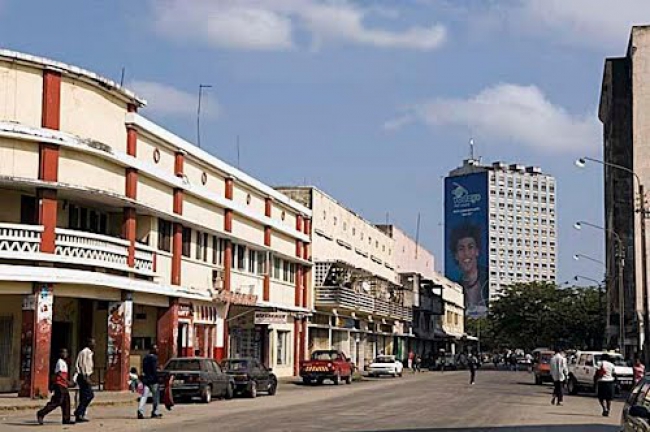 POLÍCIA APRESENTA INDIVÍDUOS INDICIADOS DE RAPTO DE UM COMERCIANTE NA BEIRA