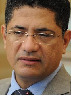 De acordo com uma nota do Ministério da Energia e Águas, distribuída ontem, a cerimónia protocolar de assinatura contou com a presença do ministro da Energia e Águas