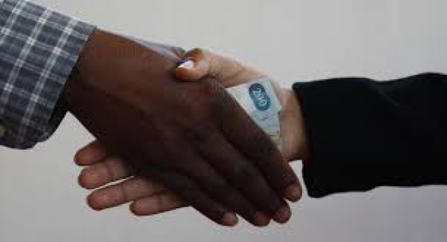 GOVERNADOR DE INHAMBANE PREOCUPADO COM CASOS DE CORRUPÇÃO ENVOLVENDO FUNCIONÁRIOS DO ESTADO