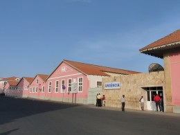 Praia: homem de 30 anos morre ao cair de um quinto andar