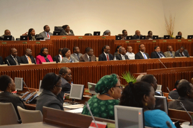 Ontem, o Primeiro-ministro, Carlos Agostinho do Rosário, explicou que o governo vai continuar a tomar medidas estruturantes para aliviar o custo de vida no país.